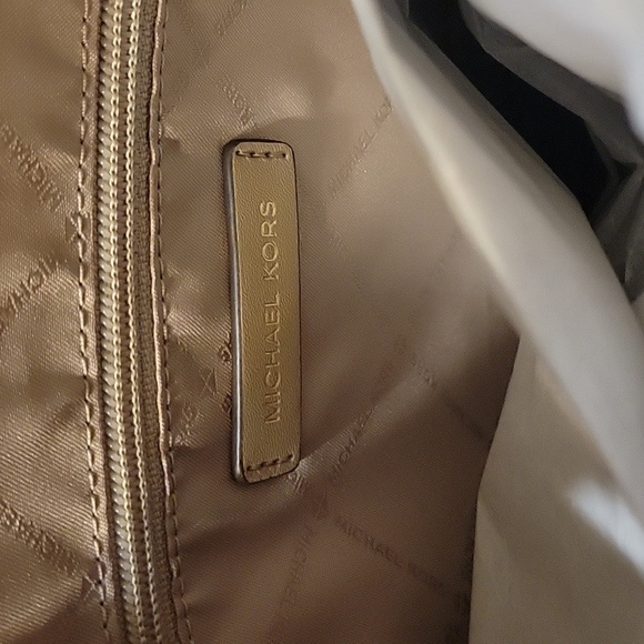 Michael Kors Charlotte Large Signature Logo and Metallic Top-Zip Tote Bag - Picture 14 of 16